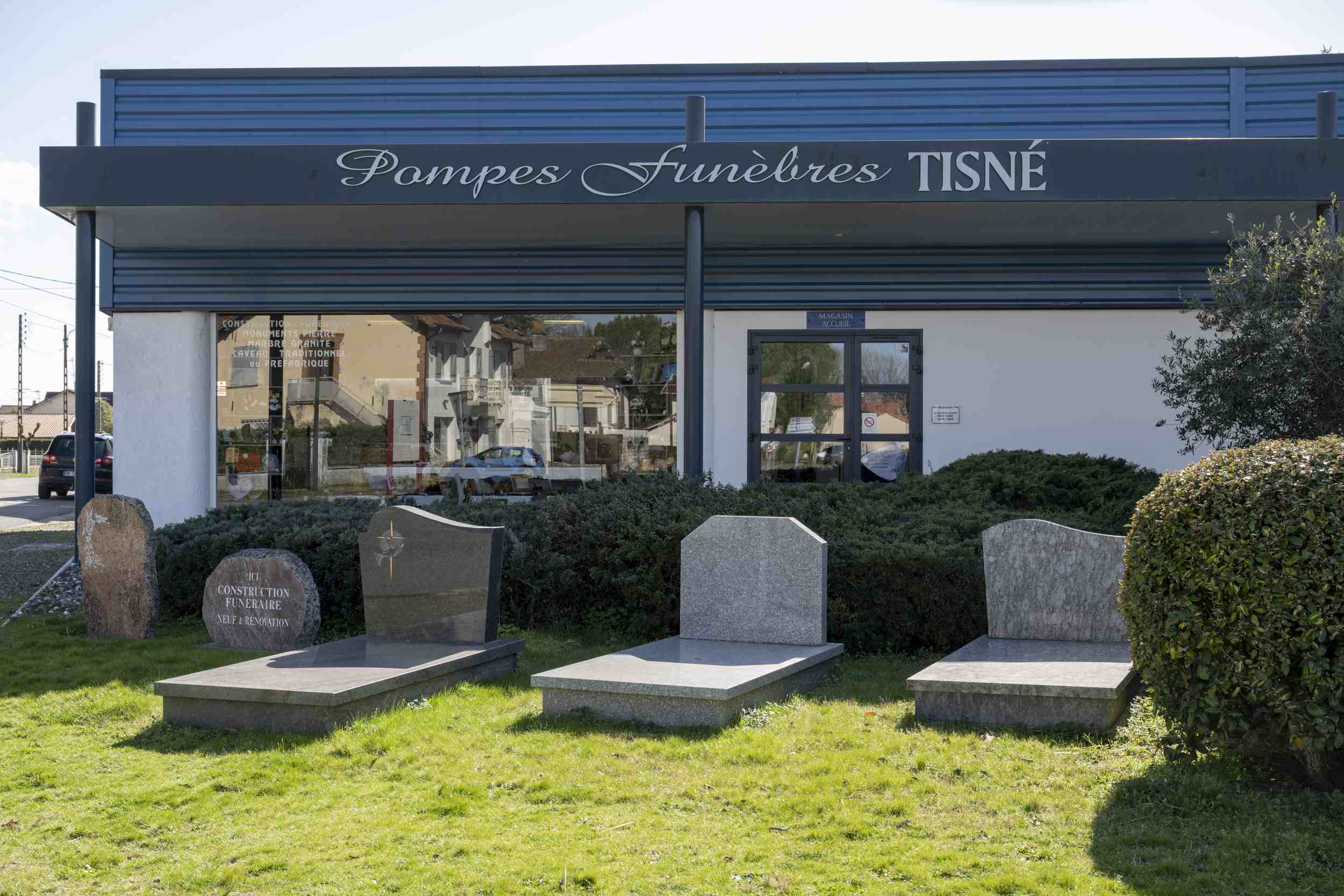Photo de Pompes Funèbres TISNÉ - Villeneuve-de-Marsan